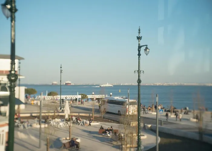 日落目的地旅馆 *