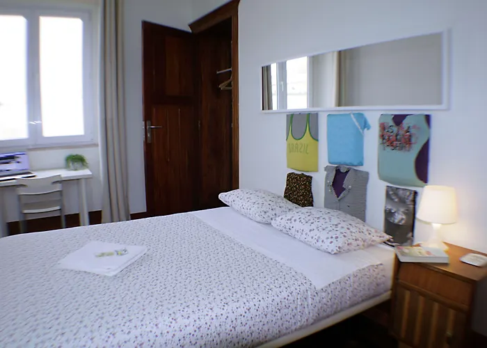 日落目的地旅馆 *