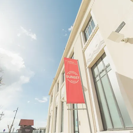 Sunset Destination Хостел *