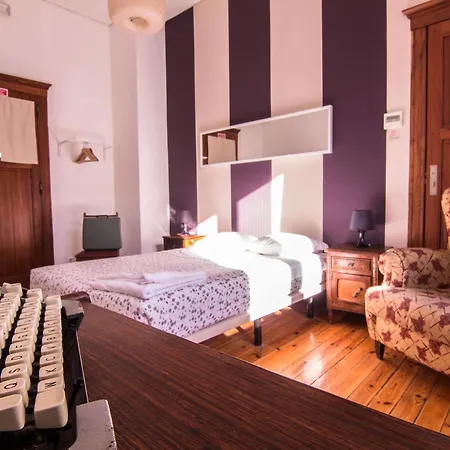 Sunset Destination Hostel *