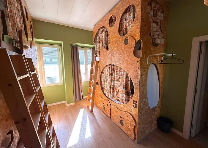 Sunset Destination Vandrarhem