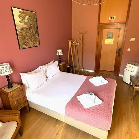 Sunset Destination Hostel *