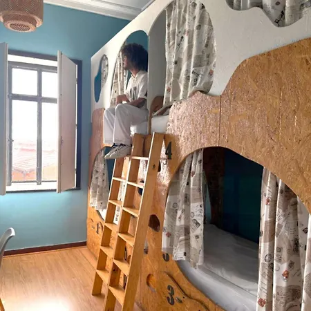 Sunset Destination Hostel Lisbon