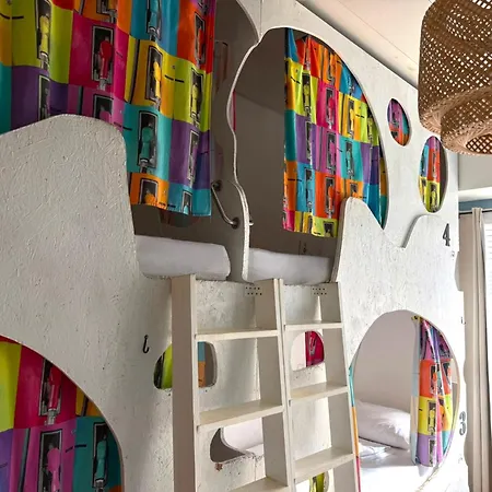 Sunset Destination Hostel *