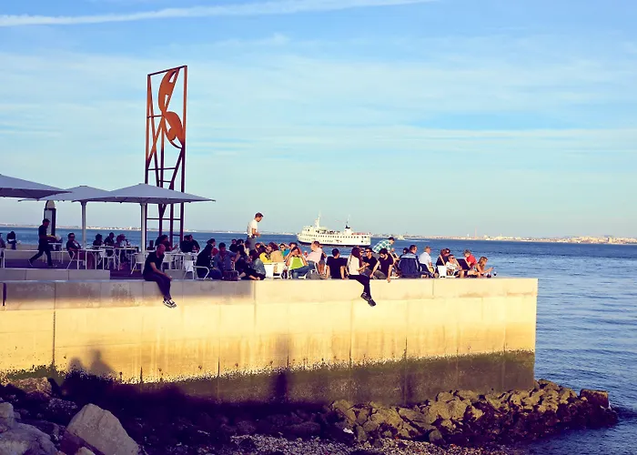 شباب صن سيت ديستينيشين Lisboa