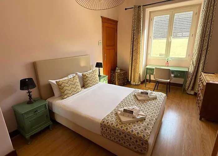 بيت شباب شباب صن سيت ديستينيشين