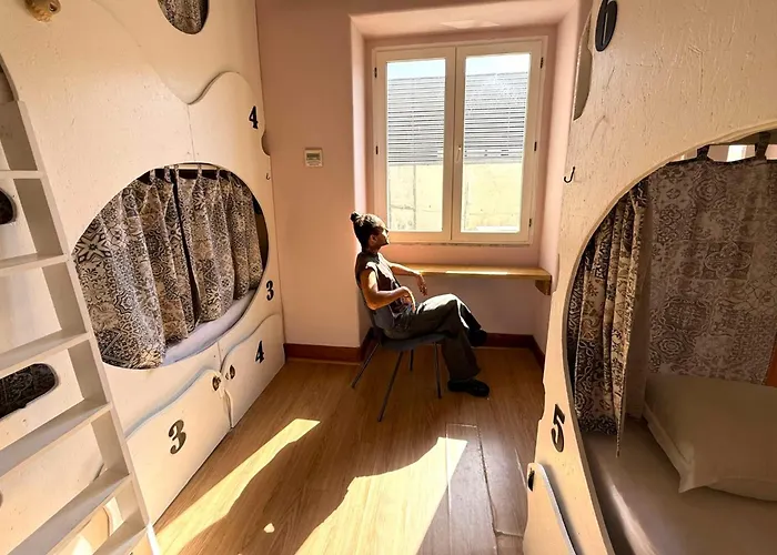 بيت شباب شباب صن سيت ديستينيشين *